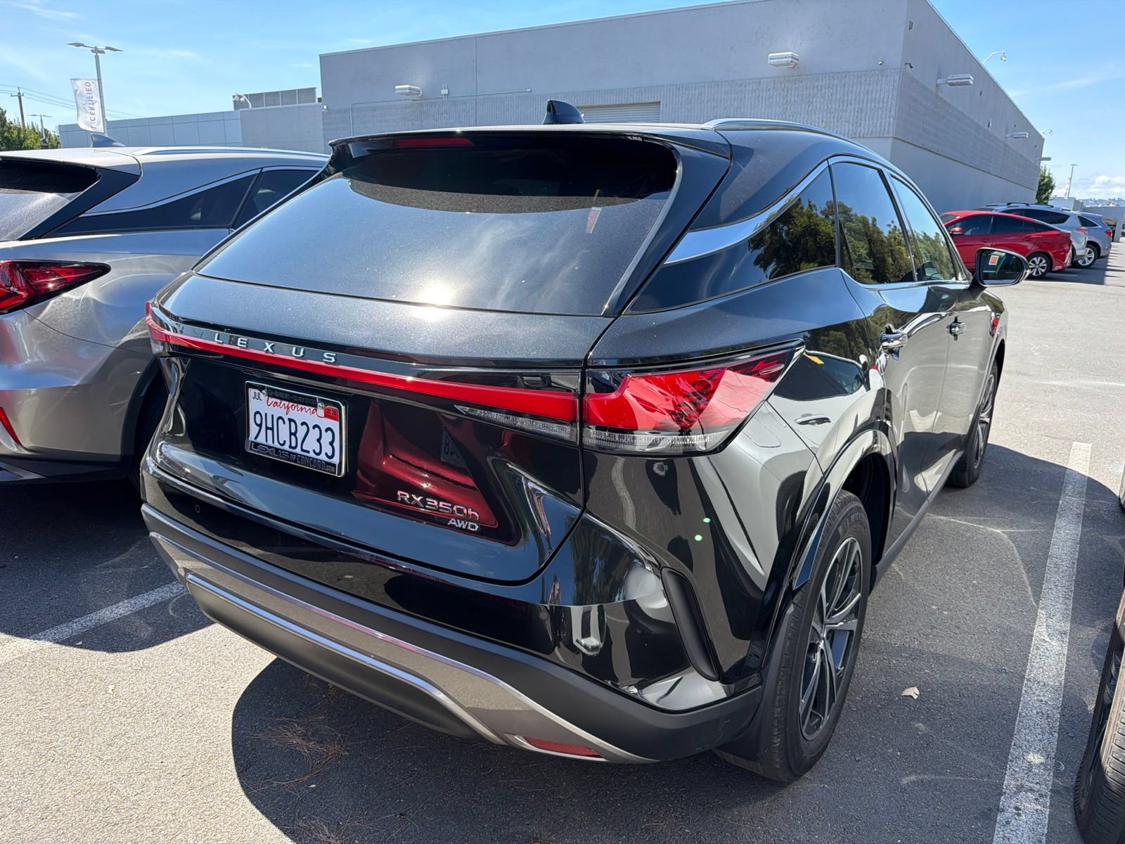Used 2023 Lexus RX 350h AWD/4WD image 2