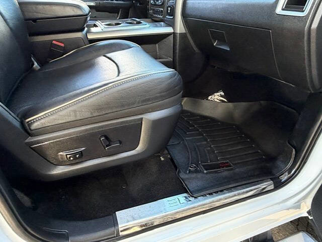 Used 2015 RAM 2500 Limited AWD/4WD image 30