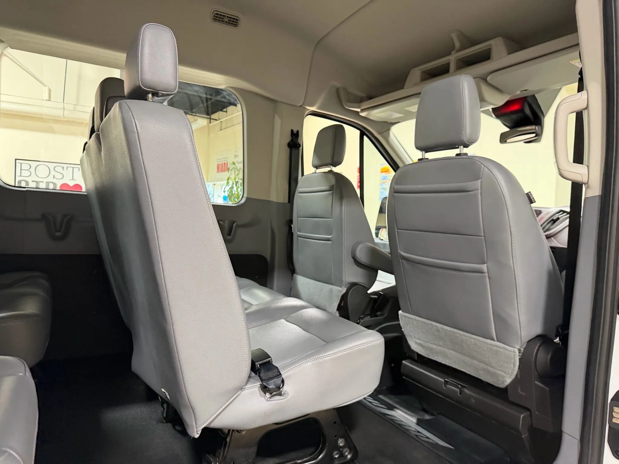 Used 2018 Ford Transit 350 XL image 35