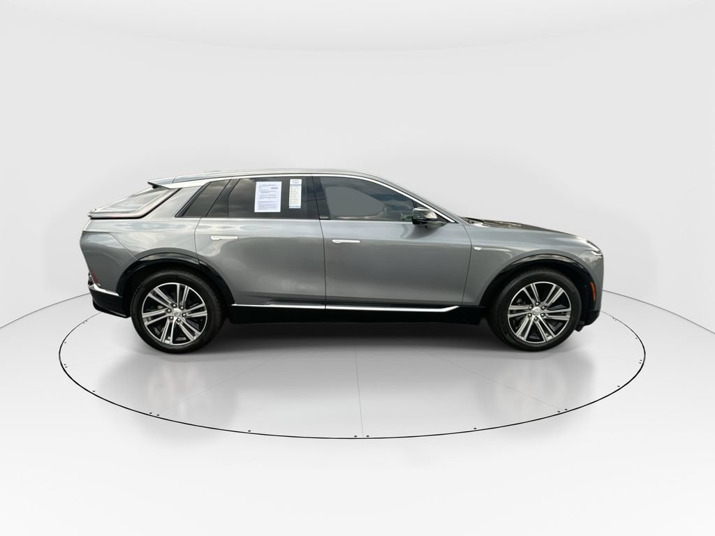 Used 2023 Cadillac Lyriq 2WD image 9