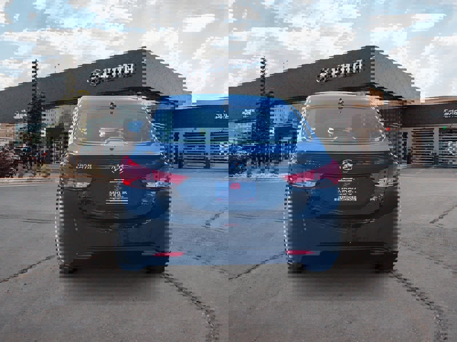 Used 2013 Hyundai Elantra GLS w/ Preferred Pkg image 4