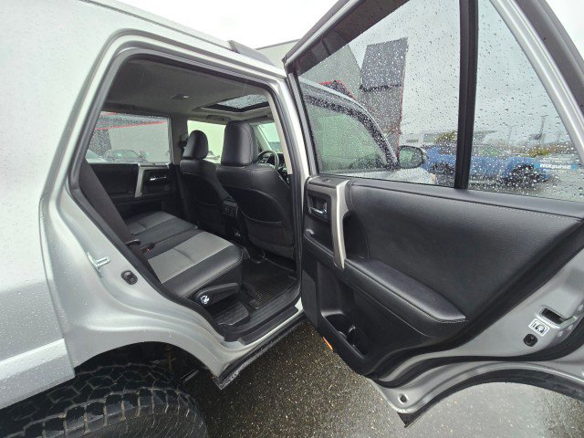 Used 2021 Toyota 4Runner SR5 Premium image 13