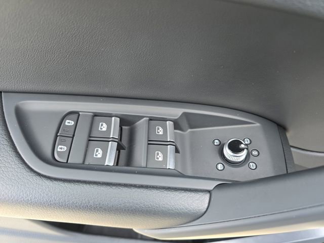 Used 2023 Audi Q5 2.0T Premium w/ Convenience Package image 31