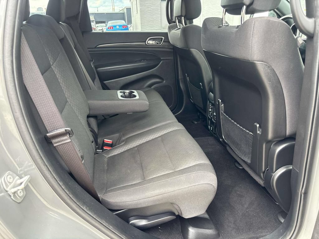 Certified 2020 Jeep Grand Cherokee Laredo AWD/4WD image 19