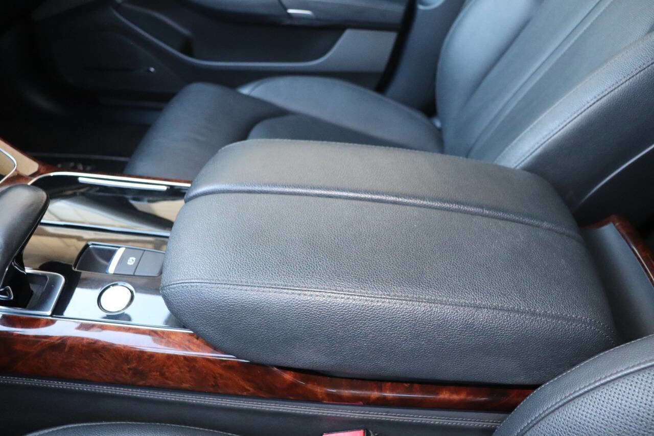 Used 2013 Audi A8 L 3.0T w/ Driver Assistance Pkg image 36