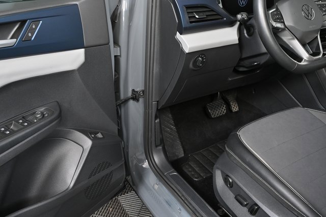 Used 2022 Volkswagen Taos SE image 7