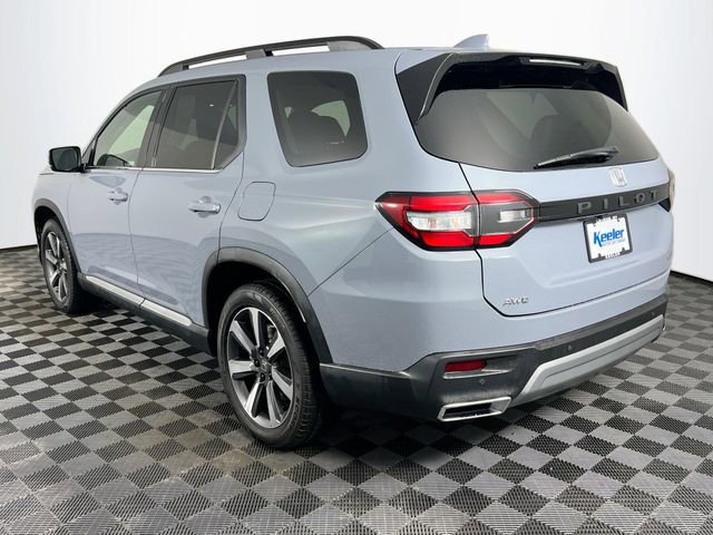 Used 2024 Honda Pilot Touring image 4