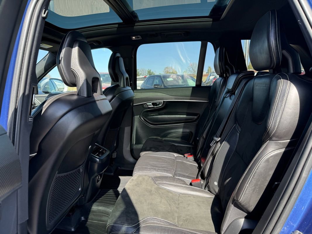 Used 2016 Volvo XC90 T6 R-Design w/ Vision Package AWD/4WD image 18