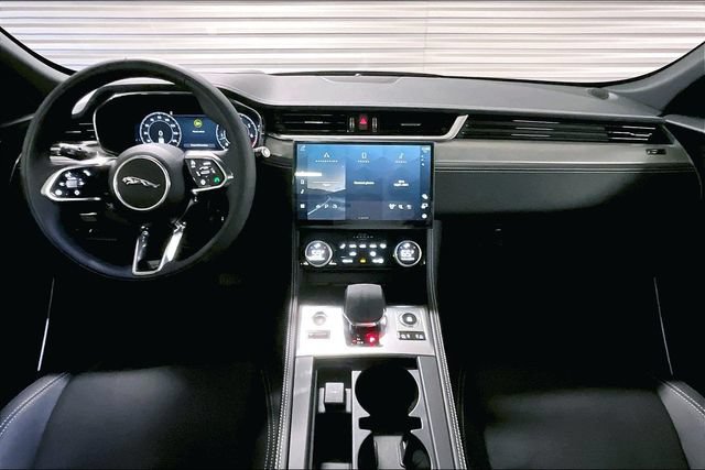 New 2026 Jaguar F-PACE R-Dynamic S AWD/4WD image 6