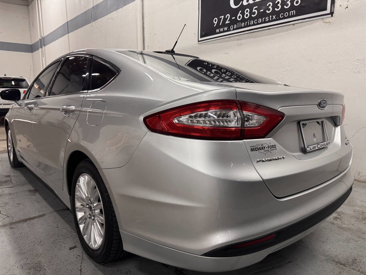Used 2014 Ford Fusion SE image 6