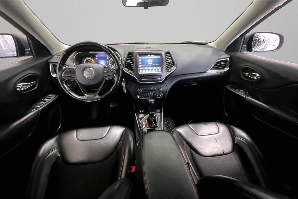 Used 2019 Jeep Cherokee Trailhawk w/ Cold Weather Group image 7