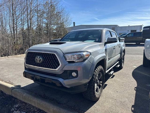 Used 2019 Toyota Tacoma TRD Sport w/ Technology Package image 2