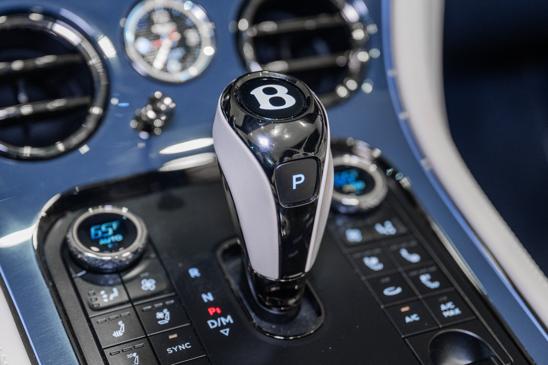 New 2026 Bentley Continental GTC AWD/4WD image 40