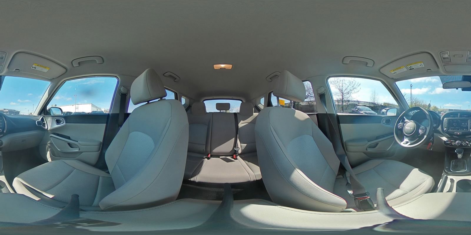 Used 2025 Kia Soul LX w/ LX Technology Package image 37