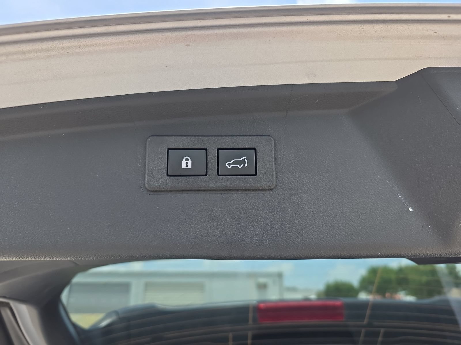 Used 2025 Subaru Outback Onyx Edition XT AWD/4WD image 31