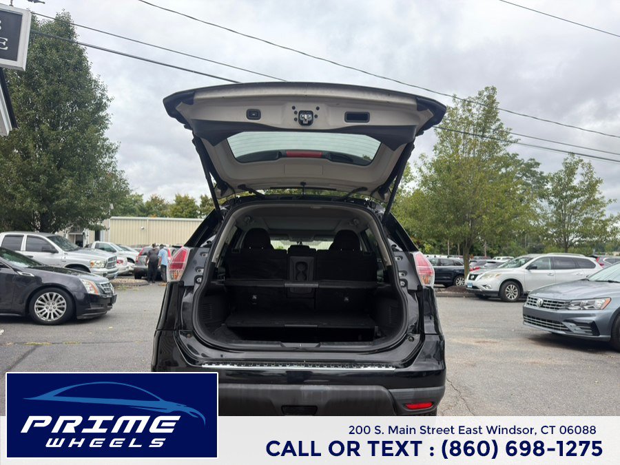 Used 2015 Nissan Rogue SV w/ SV Premium Package AWD/4WD image 13