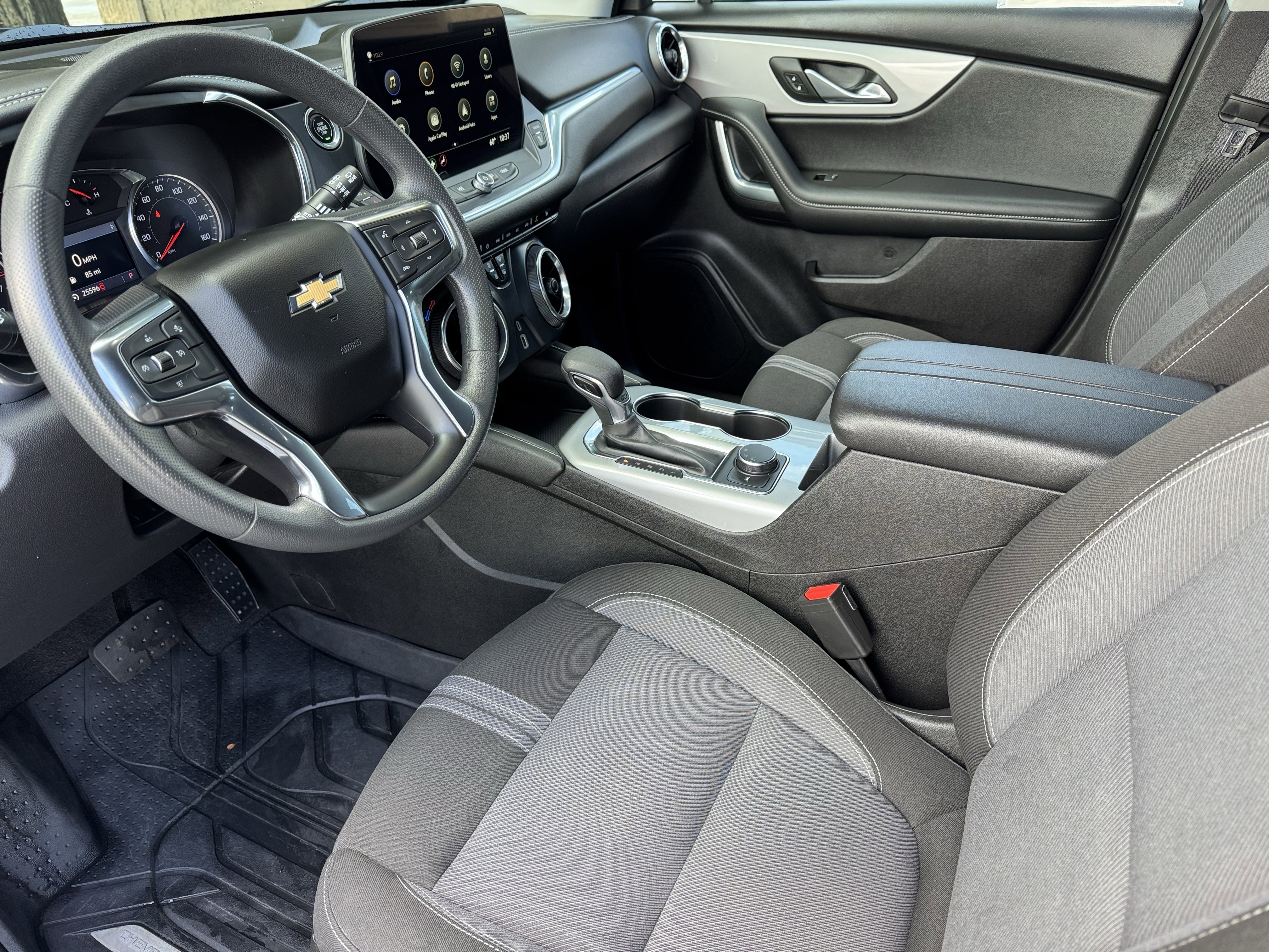 Used 2024 Chevrolet Blazer LT w/ LPO, Floor Liner Package FWD image 9