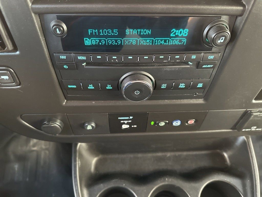 Used 2020 GMC Savana 3500 w/ Power Convenience Package RWD image 24