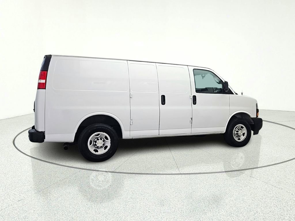 Used 2021 Chevrolet Express 2500 RWD image 4