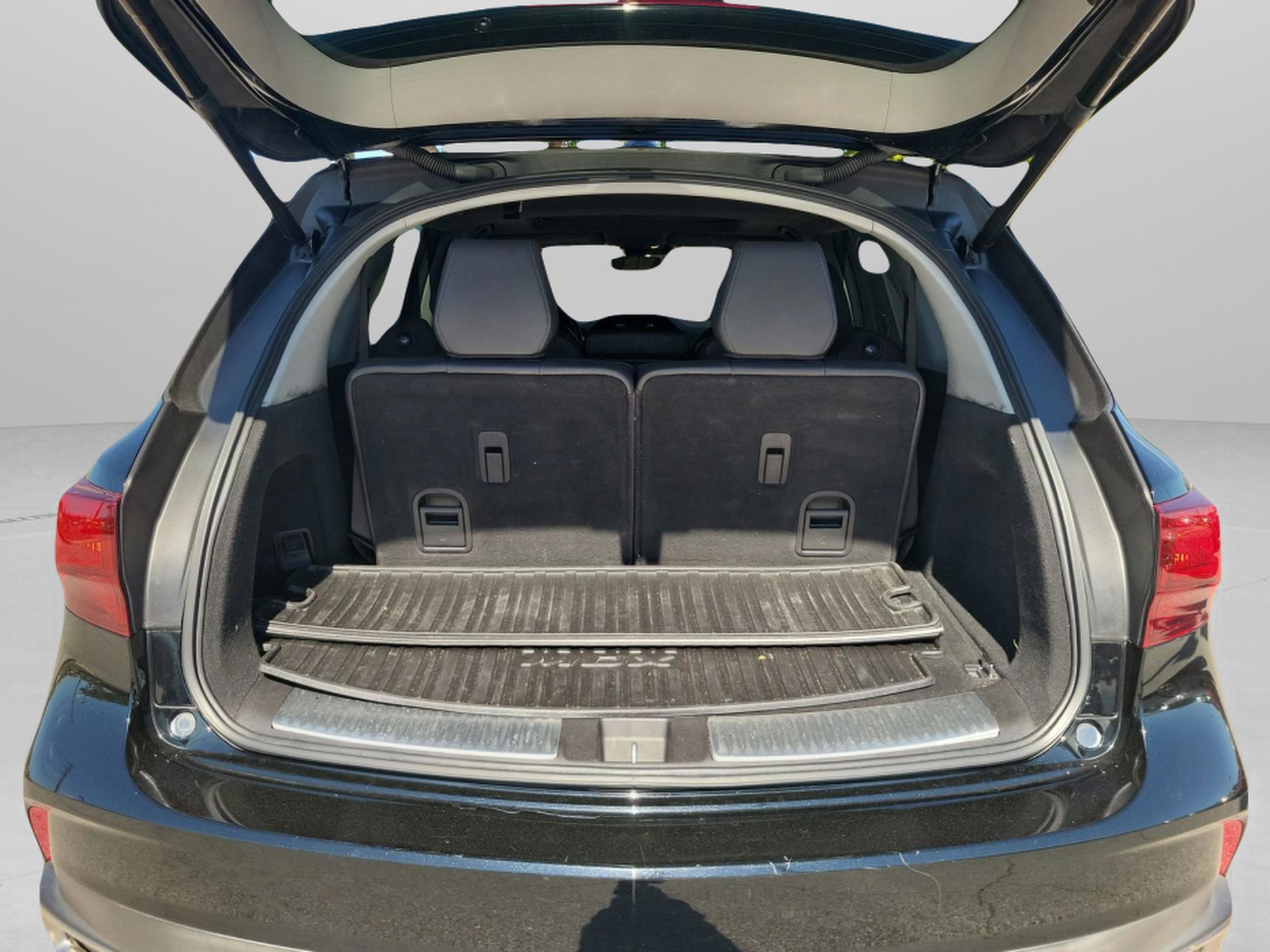 Used 2020 Acura MDX SH-AWD image 32