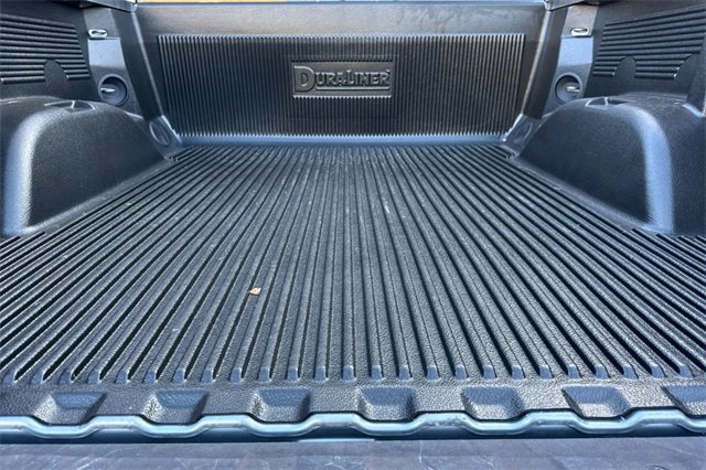 Used 2025 Chevrolet Silverado 1500 LT image 17