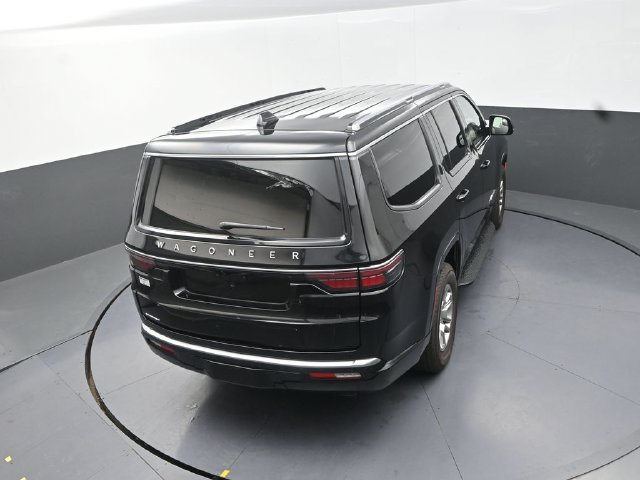 Used 2023 Jeep Wagoneer 4WD w/ Rear Seat Video Group 1 image 17