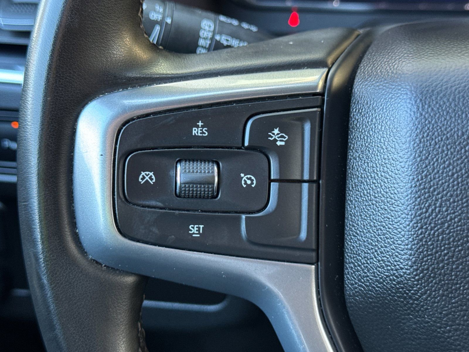 Used 2024 Chevrolet Tahoe LT image 28