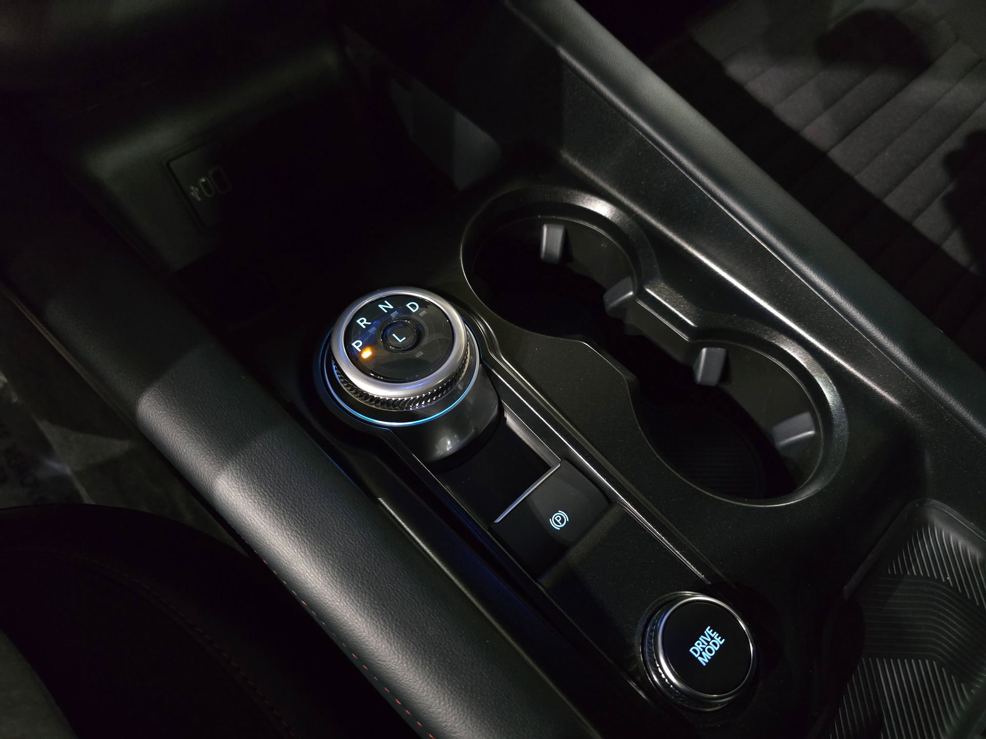 New 2026 Ford Explorer ST-Line w/ ST-Line Street Pack image 32