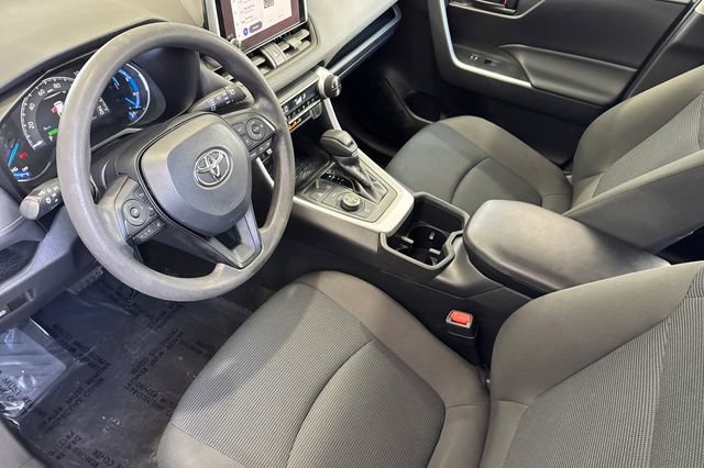 Used 2023 Toyota RAV4 LE AWD/4WD image 10