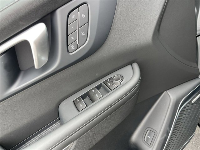 New 2026 Buick Enclave Sport Touring w/ Power Package image 13