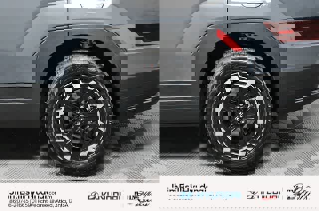 New 2025 Hyundai Santa Fe SE image 9