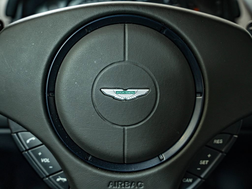 Used 2015 Aston Martin V8 Vantage GT RWD image 26