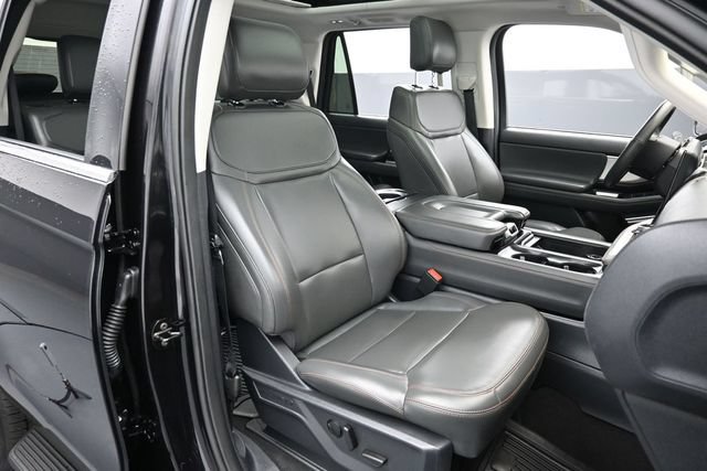 Certified 2025 Ford Expedition Active RWD image 33