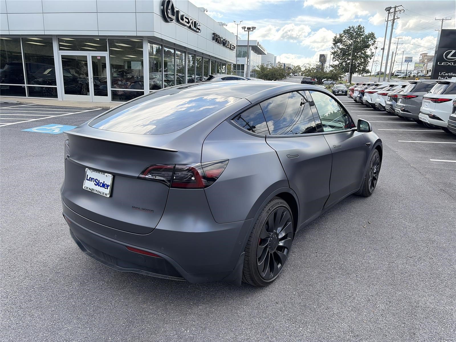 Used 2022 Tesla Model Y Performance AWD/4WD image 5