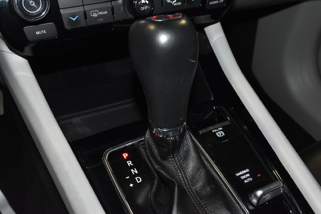 Used 2024 Jeep Compass Limited AWD/4WD image 14