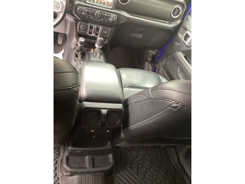 Used 2018 Jeep Wrangler Unlimited Sahara image 20