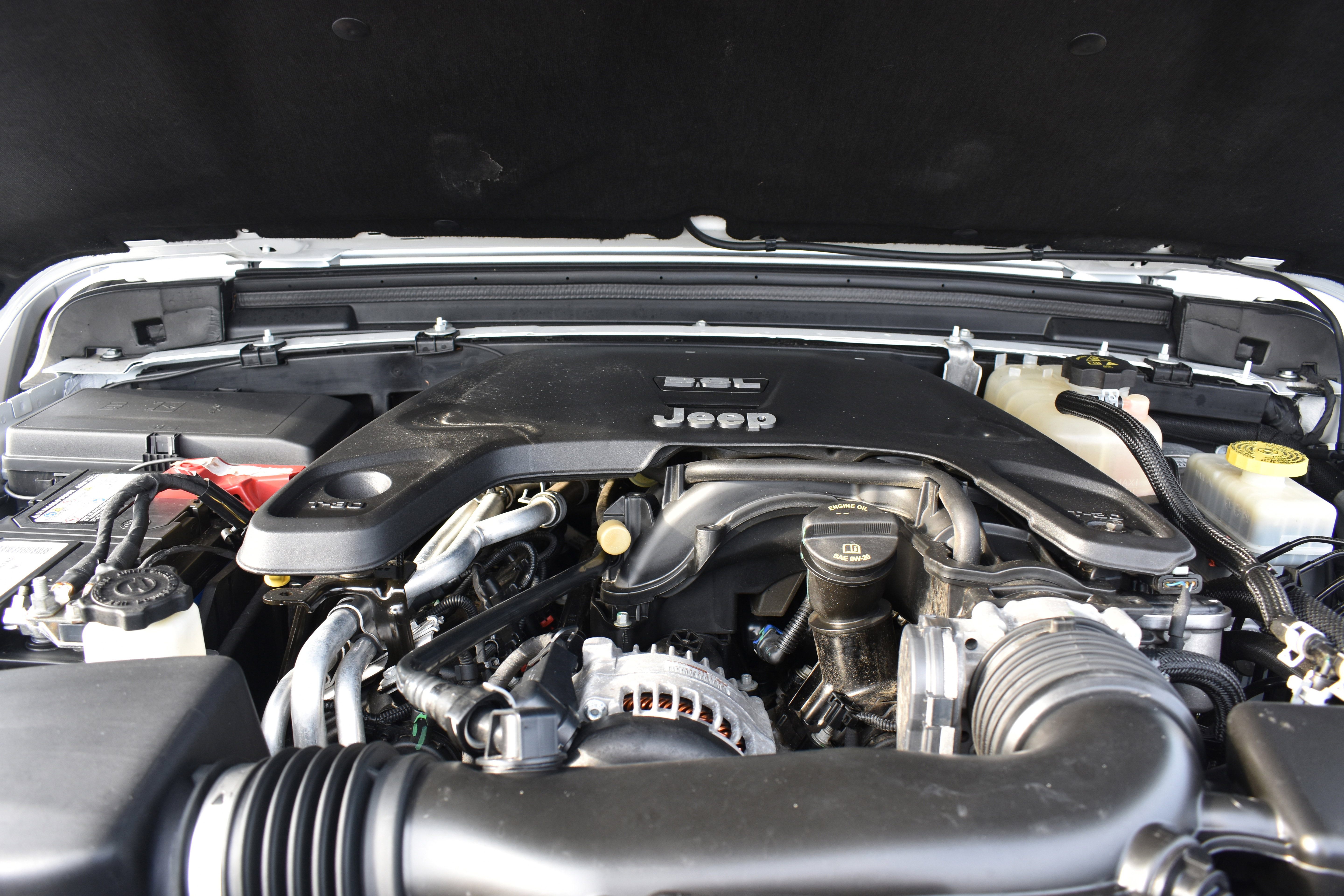 Used 2019 Jeep Wrangler Unlimited Sahara image 35