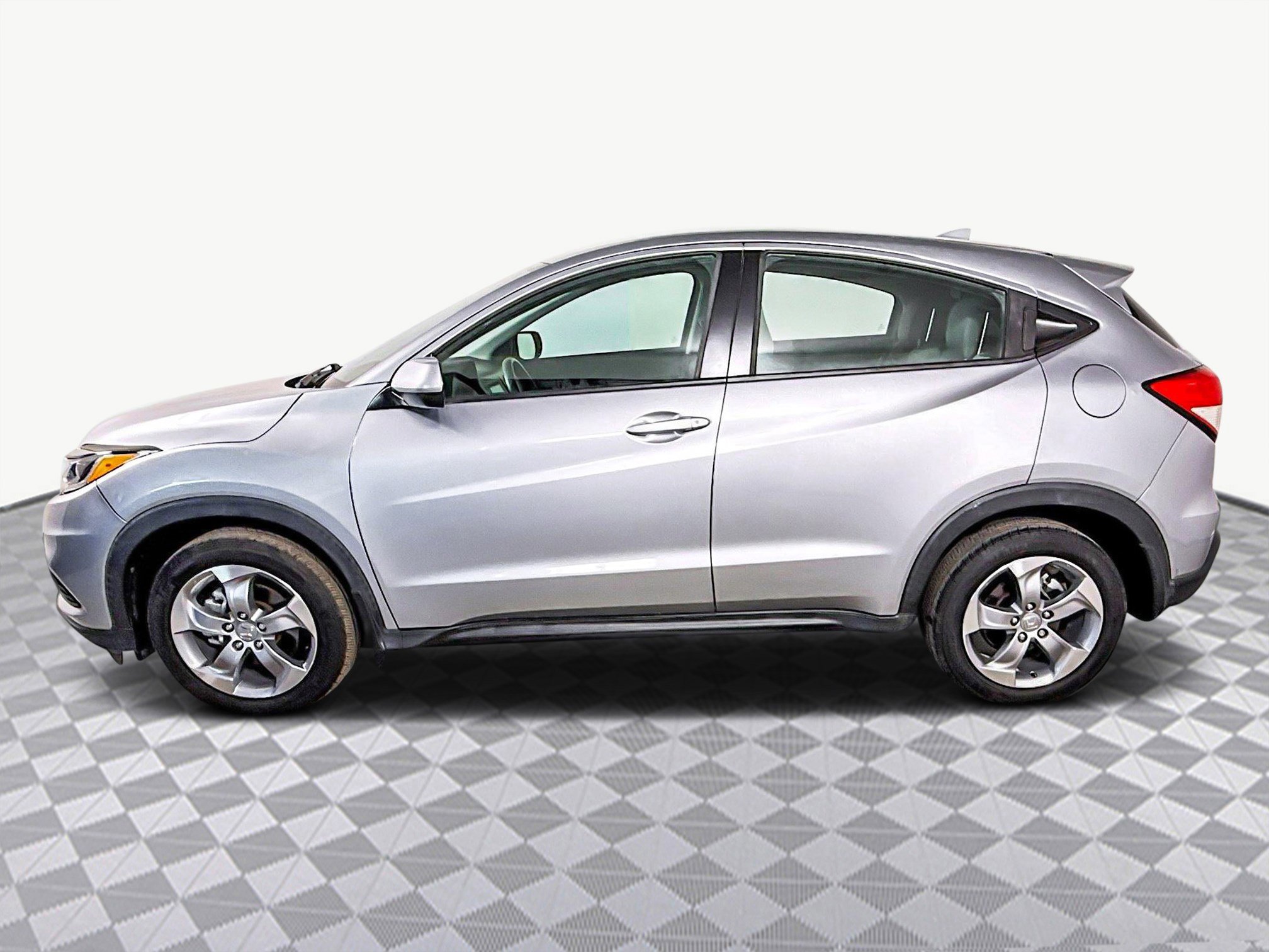 Used 2021 Honda HR-V LX image 6