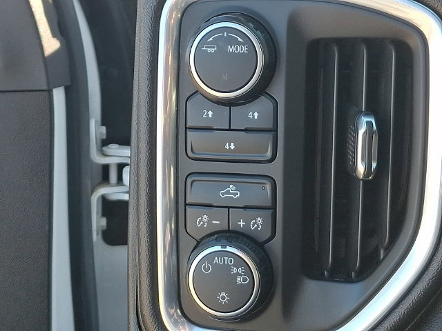 Used 2022 Chevrolet Silverado 2500 LT AWD/4WD image 9