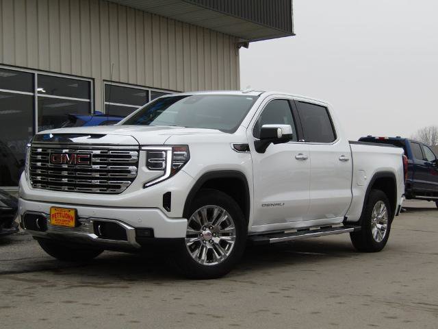 Used 2023 GMC Sierra 1500 Denali w/ Technology Package AWD/4WD image 12