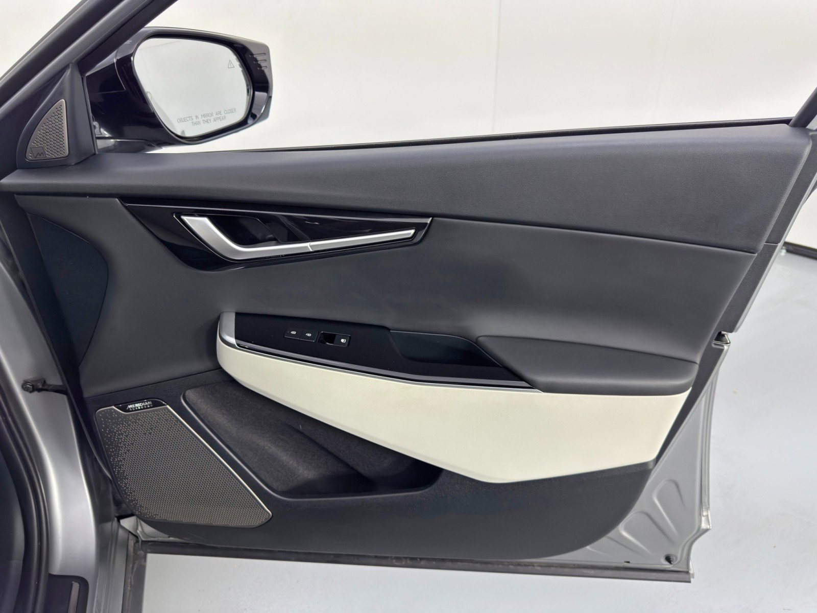 Used 2023 Kia EV6 GT-Line w/ GT-Line White Seat Package image 47