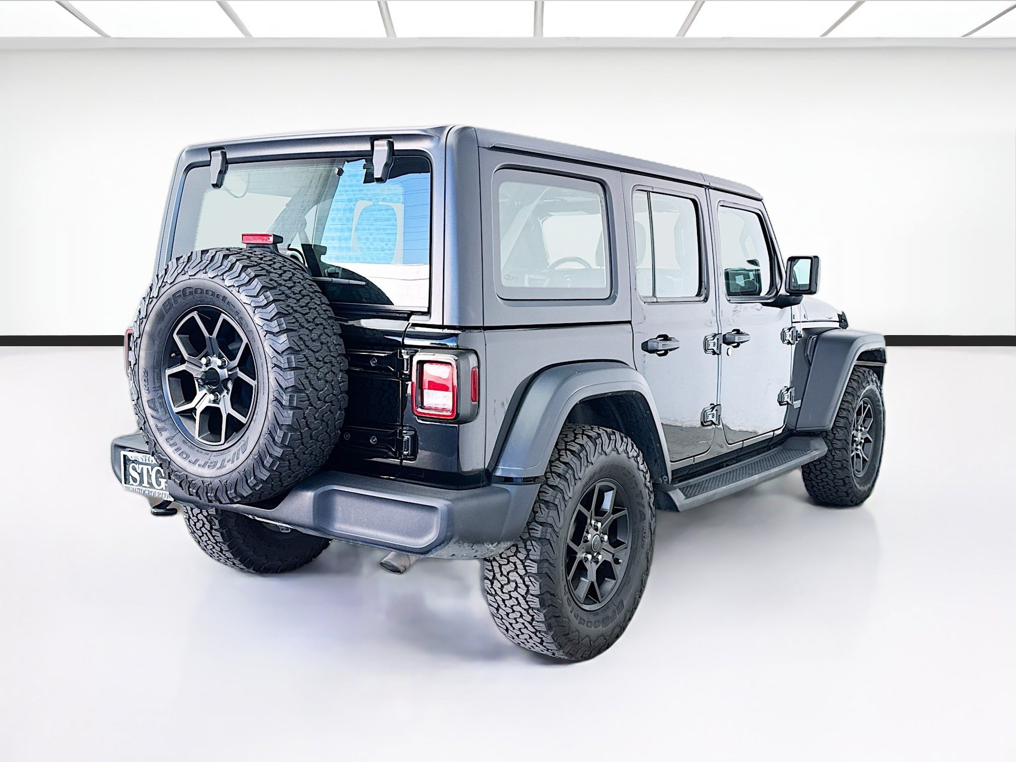 Used 2020 Jeep Wrangler Unlimited Sport AWD/4WD image 4