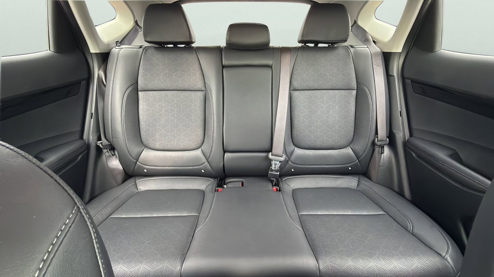 Used 2025 Kia Seltos EX w/ EX Sunroof Package FWD image 25