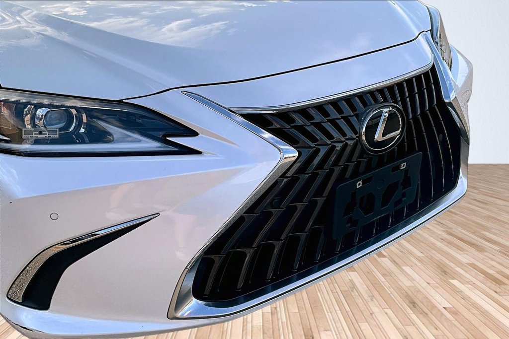 Used 2024 Lexus ES 350 w/ Technology Package FWD image 26
