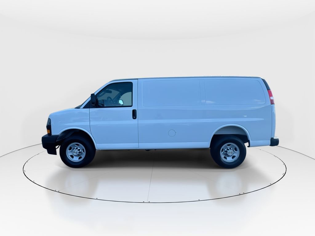 New 2026 Chevrolet Express 2500 image 5