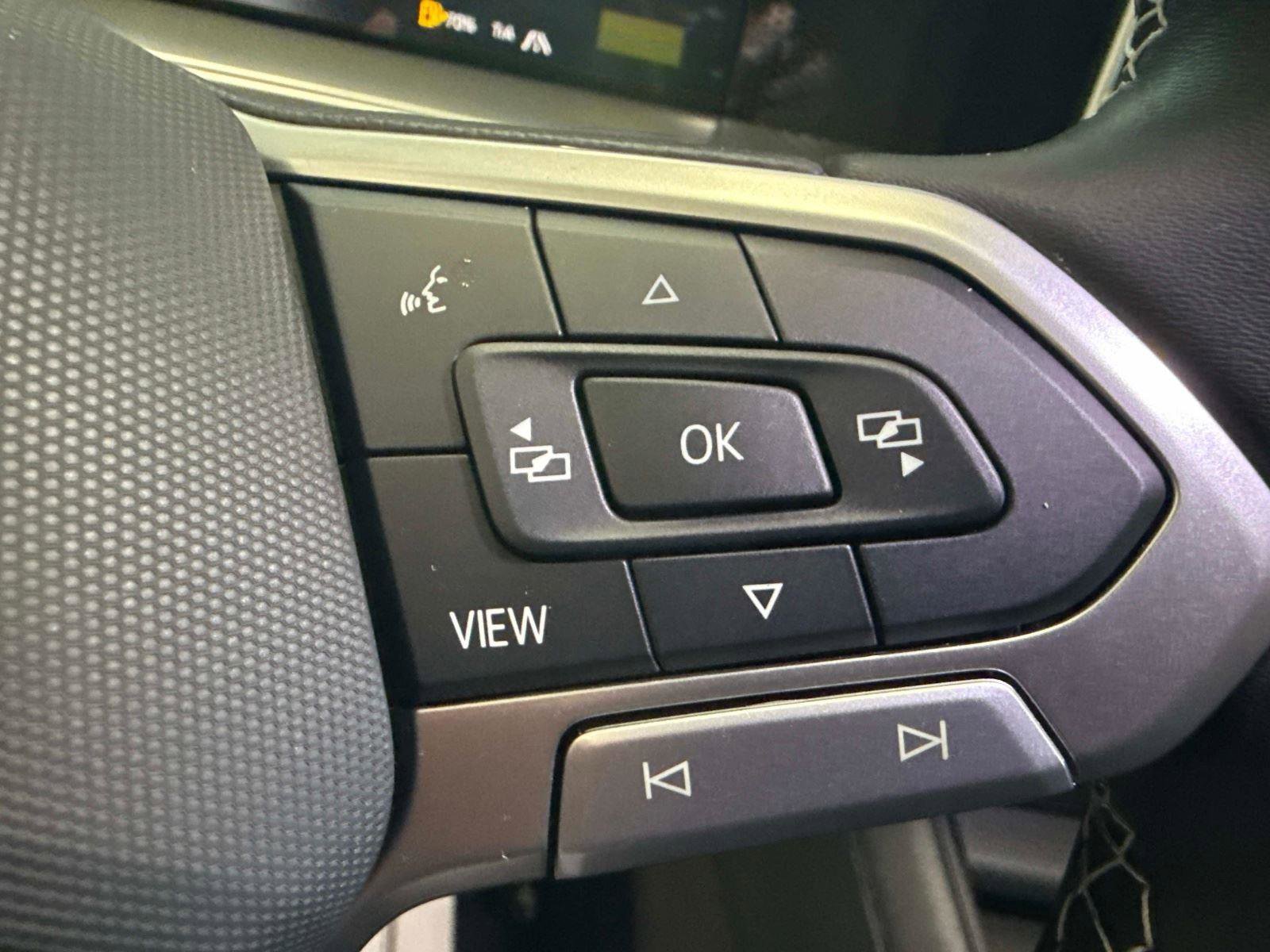 New 2026 Volkswagen Tiguan SE image 24