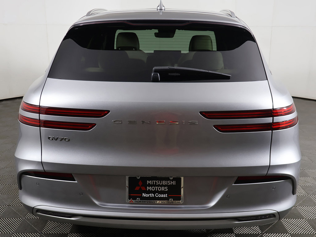 Used 2025 Genesis Electrified GV70 AWD/4WD image 14