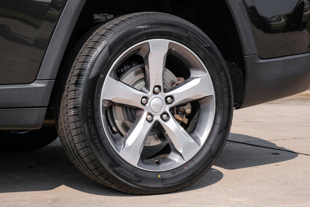 Used 2022 Jeep Grand Cherokee L Limited image 69