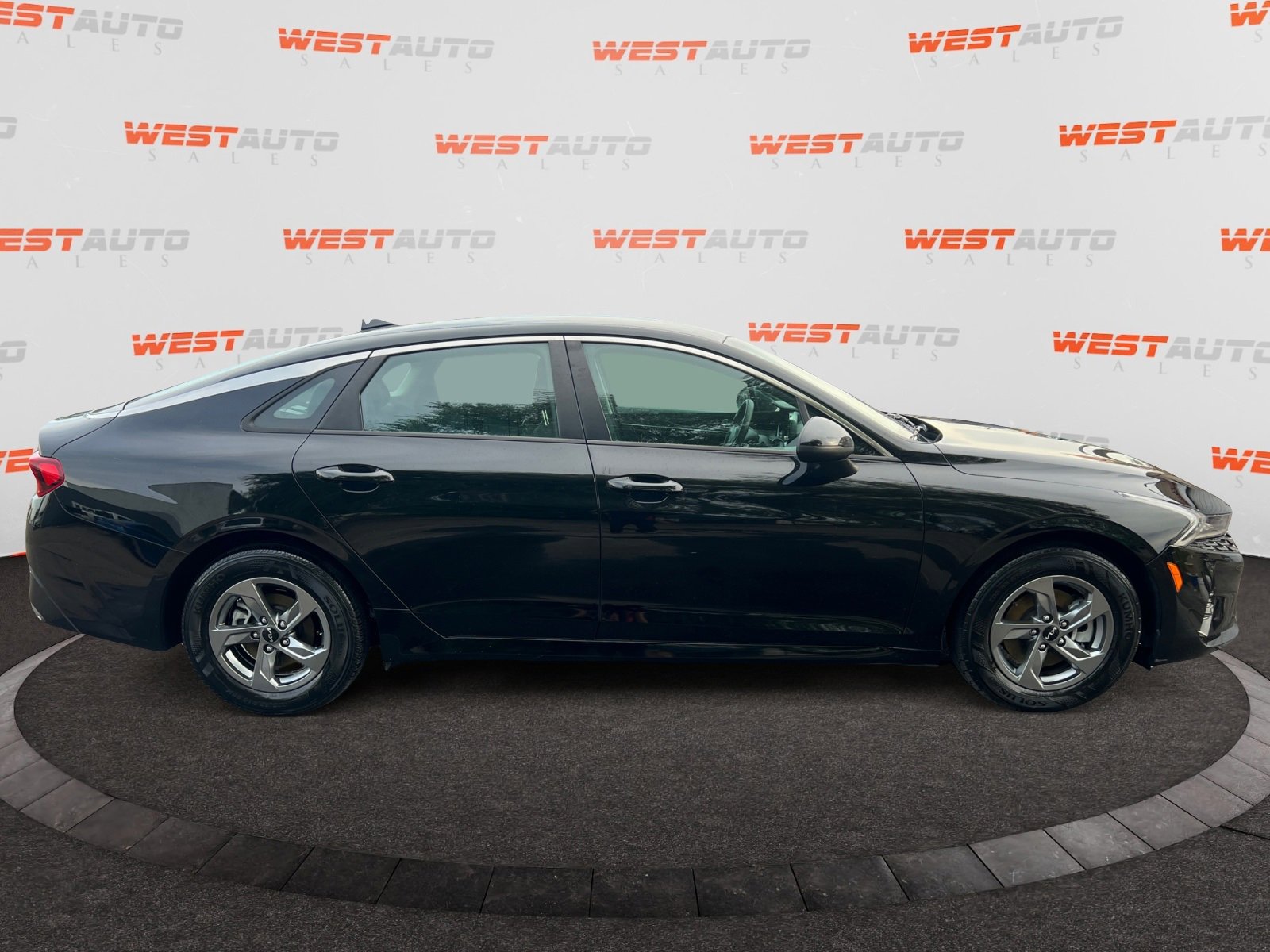 Used 2022 Kia K5 LXS image 6