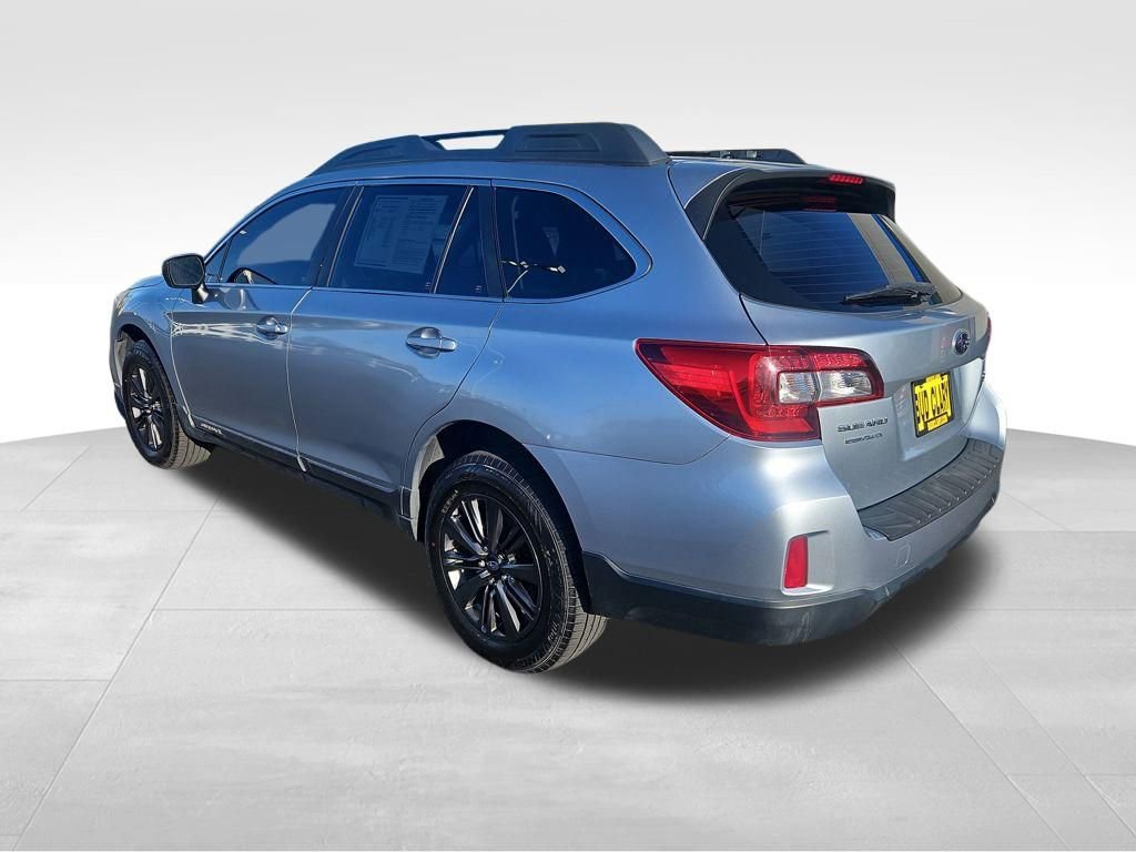 Used 2015 Subaru Outback 2.5i image 3